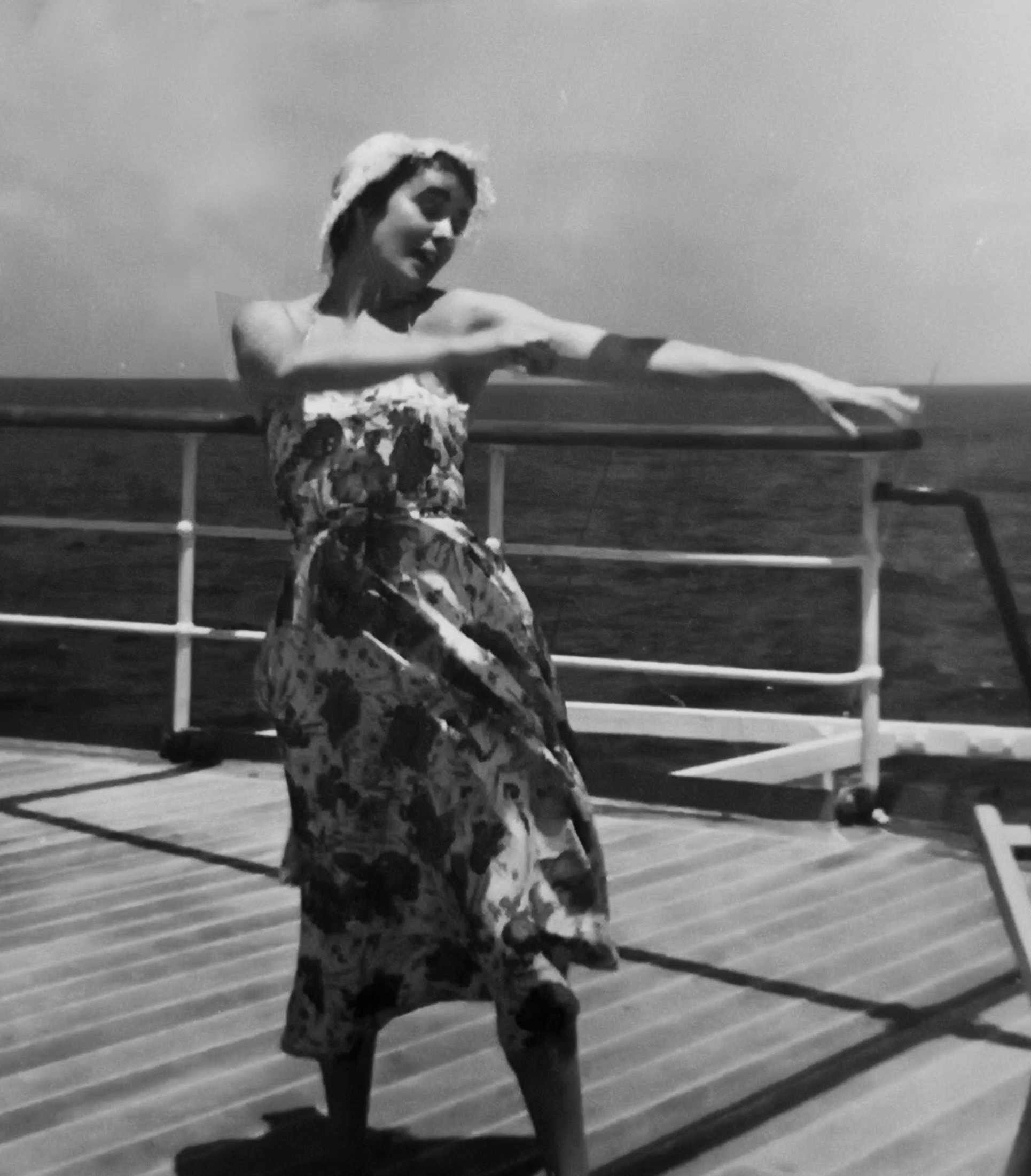 Maria dancing on Stella Marina Mamma Maria_Twizzter_Stella marina